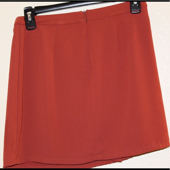 Skirt - Picture 3 of 5